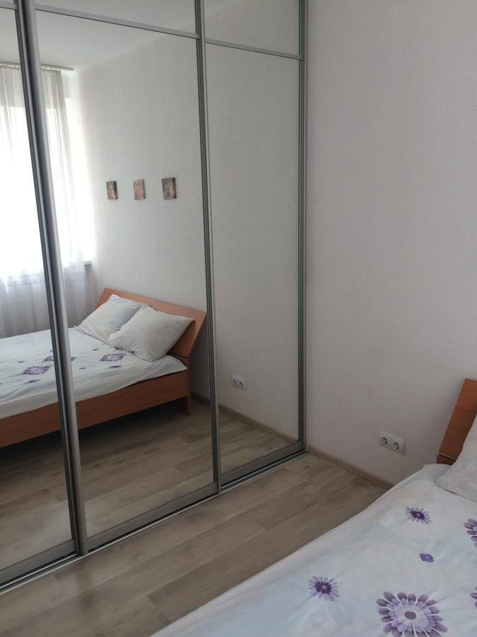Cozy Apartment Near The Airport "Kyiv" Buitenkant foto